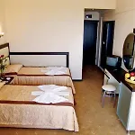 Wien Star Hotel, Adults Only אלאניה