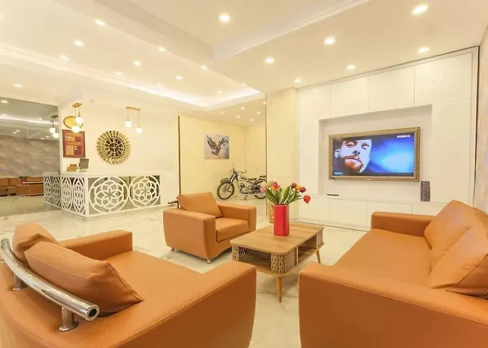 Wien Star Hotel, Adults Only אלאניה